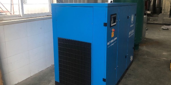 雨季來臨，螺桿空壓機(jī)防雨防潮攻略！