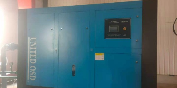 三臺優(yōu)耐特斯空壓機保養(yǎng)完成！