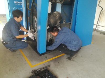 睿寂行空壓機保養(yǎng)年包協(xié)議正式簽訂